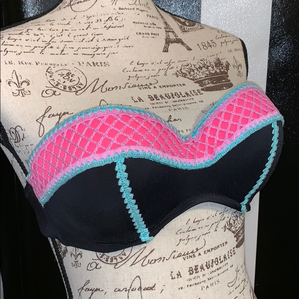 Art Deco bikini top by Shade & Shore 38B
